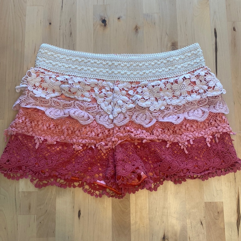 Crochet pink shorts